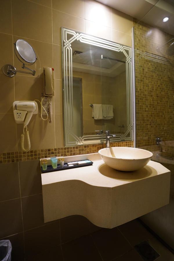 Cube Hotel دبي المظهر الخارجي الصورة